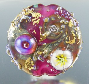 Bougainvillea focal bead