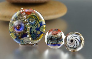 FALLEN FEATHER - bead set